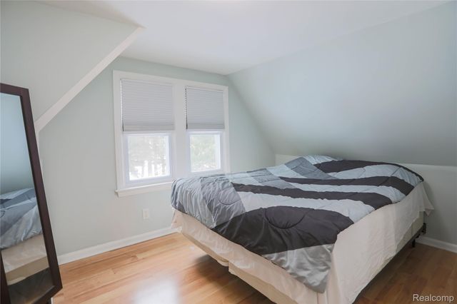 24268 Brittany Avenue, Eastpointe, MI 48021