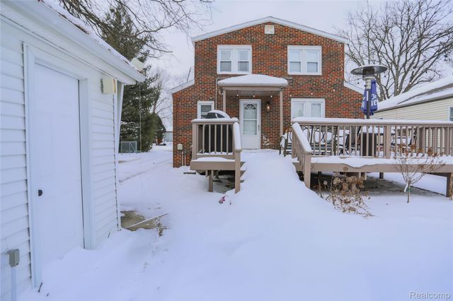 24268 Brittany Avenue, Eastpointe, MI 48021