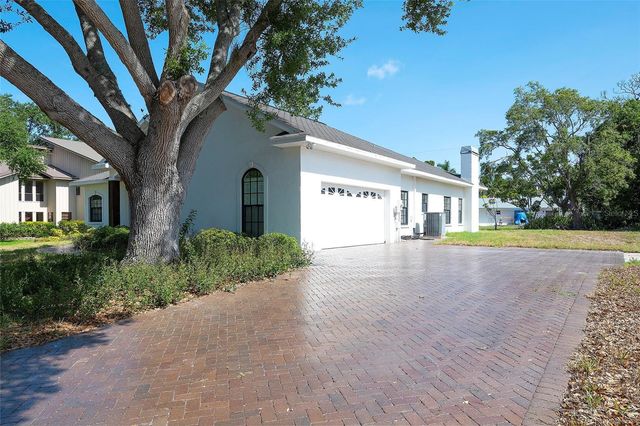 7820 17TH AVENUE W, Bradenton, FL 34209