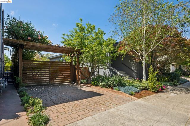 325 49Th St, Oakland, CA 94609