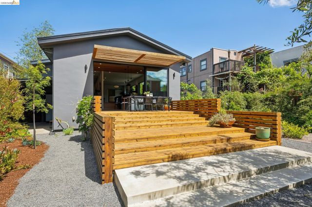 325 49Th St, Oakland, CA 94609