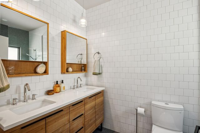 325 49Th St, Oakland, CA 94609