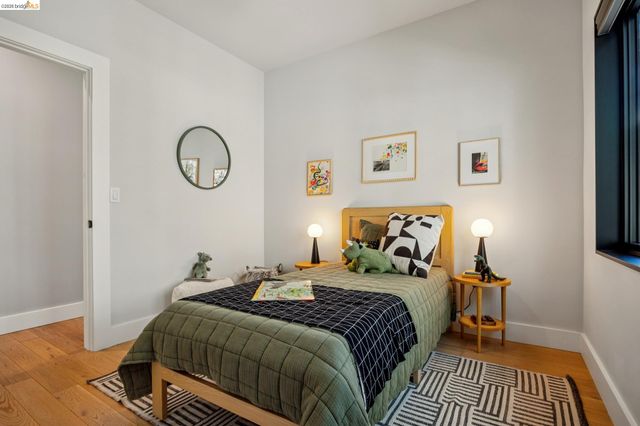 325 49Th St, Oakland, CA 94609