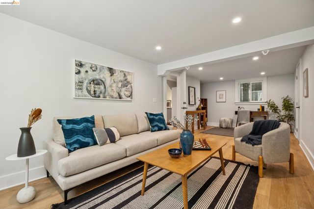 325 49Th St, Oakland, CA 94609