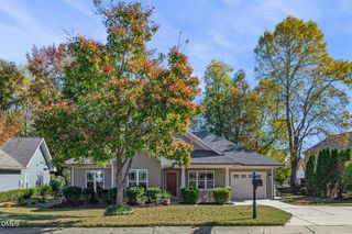 736 Shoals Lake Drive, Fuquay Varina, NC 27526