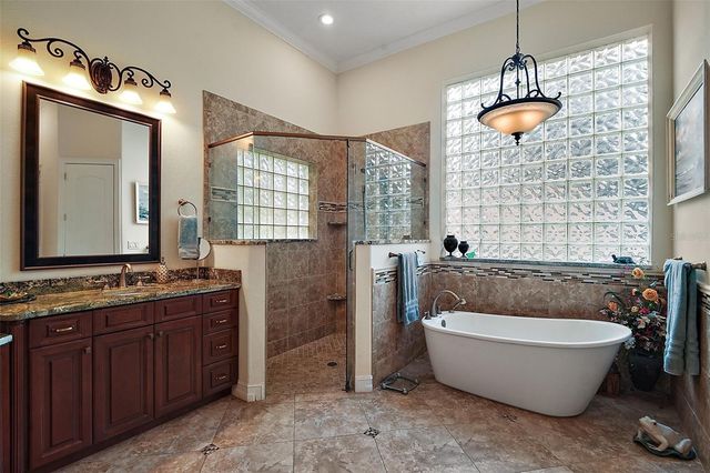 11106 OAKSHORE LANE, Clermont, FL 34711