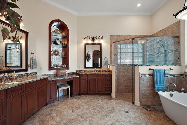 11106 OAKSHORE LANE, Clermont, FL 34711