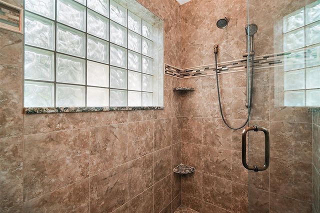 11106 OAKSHORE LANE, Clermont, FL 34711