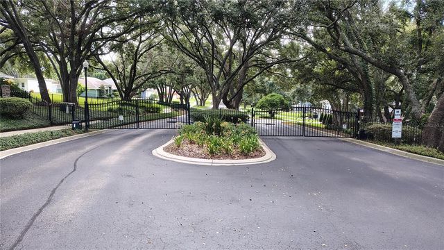 11106 OAKSHORE LANE, Clermont, FL 34711