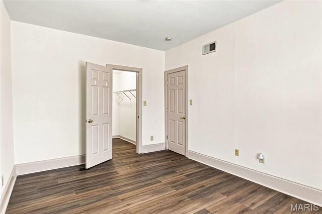 3654 Shaw Boulevard 2 East, St Louis, MO 63110