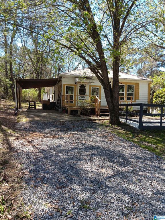 206 MONTGOMERY STREET, Warrior, AL 35180