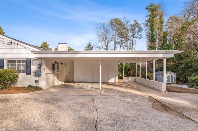 4107 W Friendly Avenue, Greensboro, NC 27410