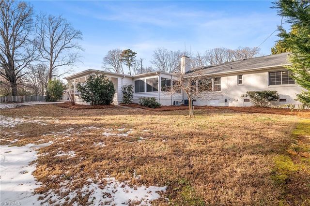 4107 W Friendly Avenue, Greensboro, NC 27410