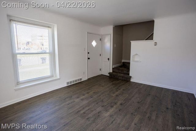 22148 Moross Road, Grosse Pointe, MI 48236