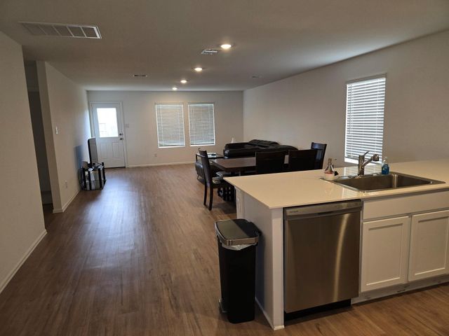 4226 Midnight Marble Drive, Baytown, TX 77521