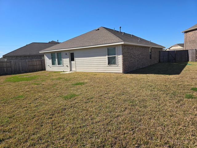 4226 Midnight Marble Drive, Baytown, TX 77521