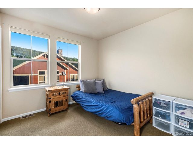 104 Saddle Horn Ct, Granby, CO 80446