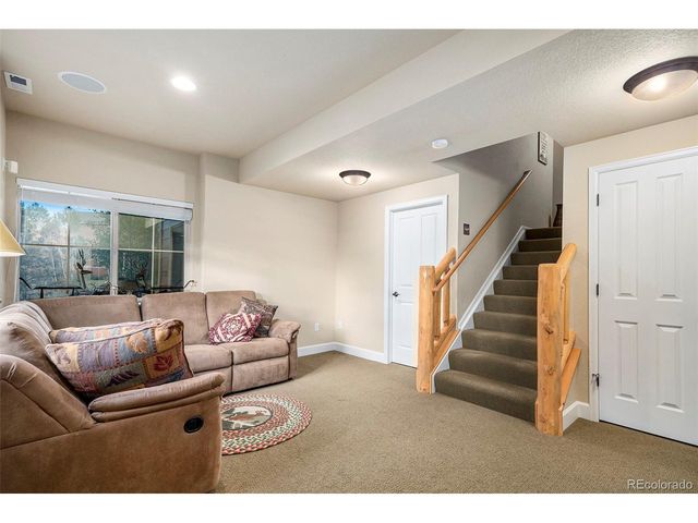 104 Saddle Horn Ct, Granby, CO 80446