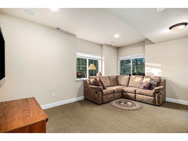 104 Saddle Horn Ct, Granby, CO 80446