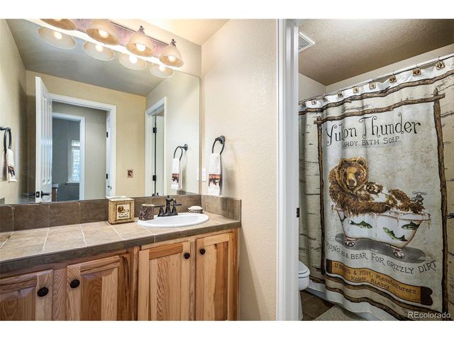 104 Saddle Horn Ct, Granby, CO 80446