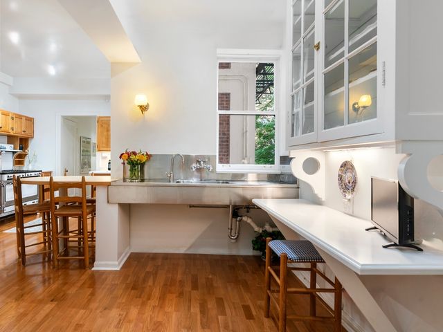 232 E Walton Place 3E, Chicago, IL 60611