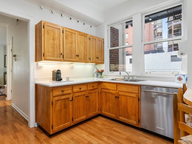 232 E Walton Place 3E, Chicago, IL 60611