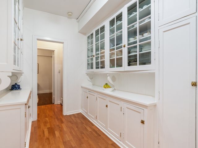 232 E Walton Place 3E, Chicago, IL 60611