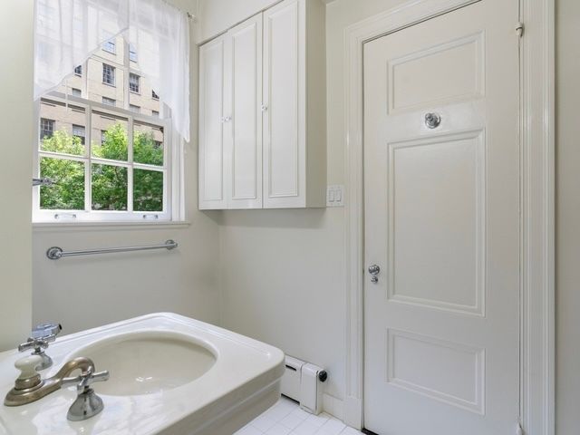 232 E Walton Place 3E, Chicago, IL 60611