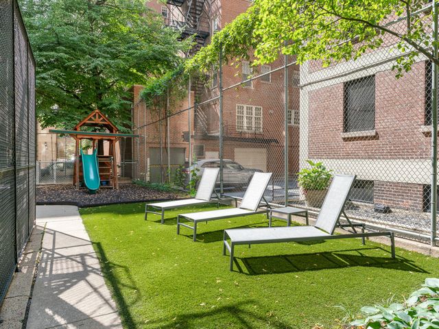 232 E Walton Place 3E, Chicago, IL 60611