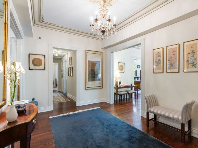 232 E Walton Place 3E, Chicago, IL 60611