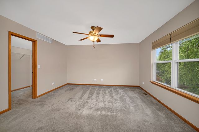 1915 Somerset Court, Romeoville, IL 60446