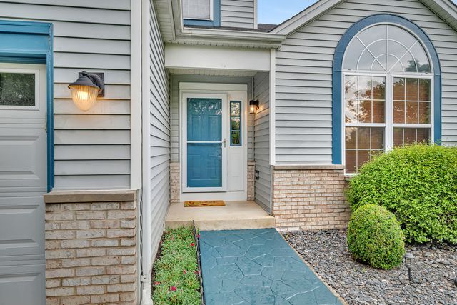 1915 Somerset Court, Romeoville, IL 60446