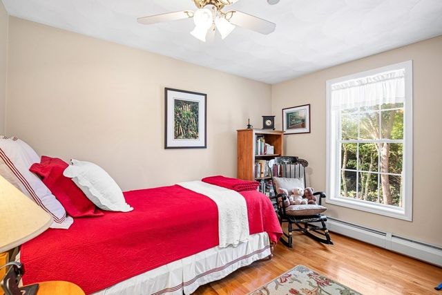 15 Andrew Ct, Swansea, MA 02777