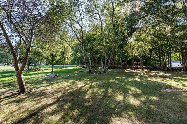 15 Andrew Ct, Swansea, MA 02777