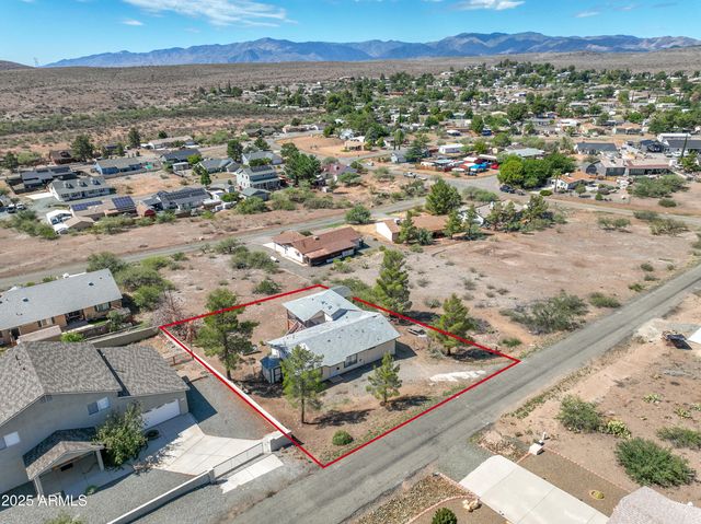 17661 E BLUEJAY Drive, Mayer, AZ 86333