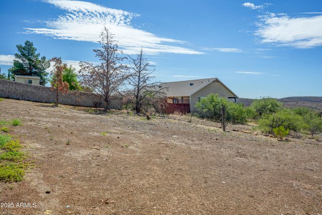 17661 E BLUEJAY Drive, Mayer, AZ 86333