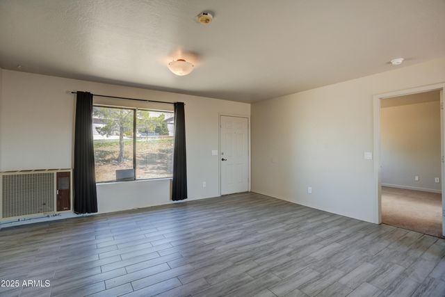 17661 E BLUEJAY Drive, Mayer, AZ 86333