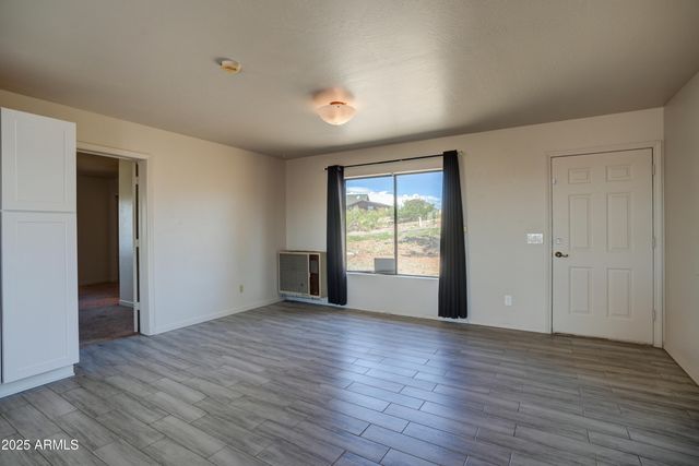 17661 E BLUEJAY Drive, Mayer, AZ 86333