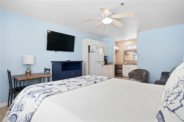 1926 On The Beach Dr 432, Port Aransas, TX 78373