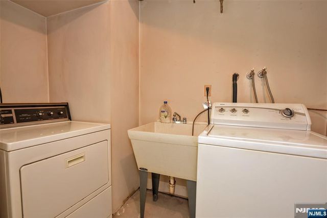 196 W Madison Avenue 7B, Dumont, NJ 07628