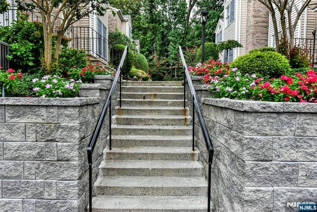 196 W Madison Avenue 7B, Dumont, NJ 07628
