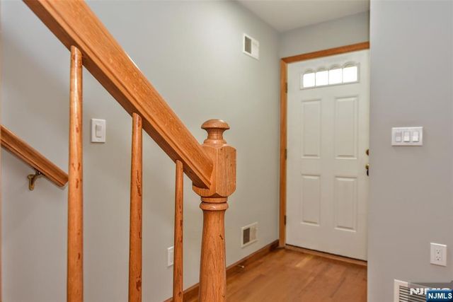 196 W Madison Avenue 7B, Dumont, NJ 07628