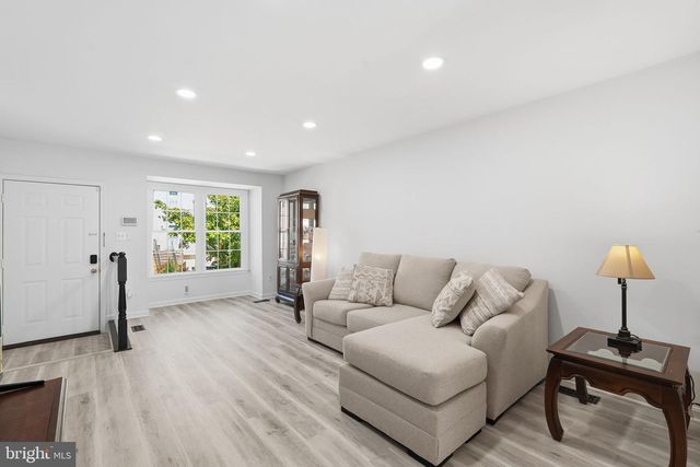 7833 COLONIAL SPRINGS BLVD, Alexandria, VA 22306