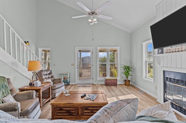 312 E Dolphin Drive, Oak Island, NC 28465