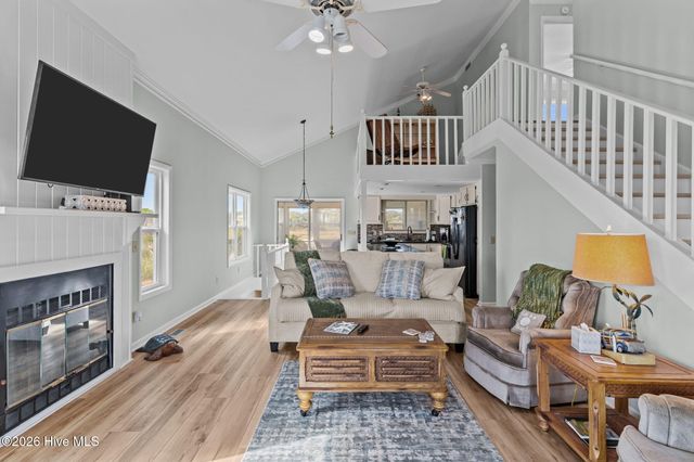 312 E Dolphin Drive, Oak Island, NC 28465