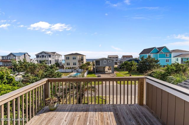 312 E Dolphin Drive, Oak Island, NC 28465