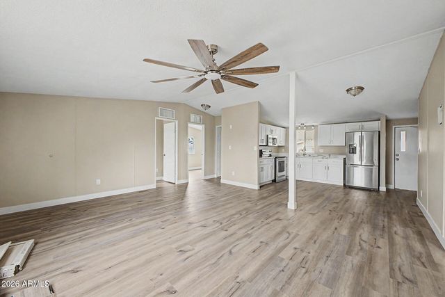 2000 S APACHE Road 220, Buckeye, AZ 85326