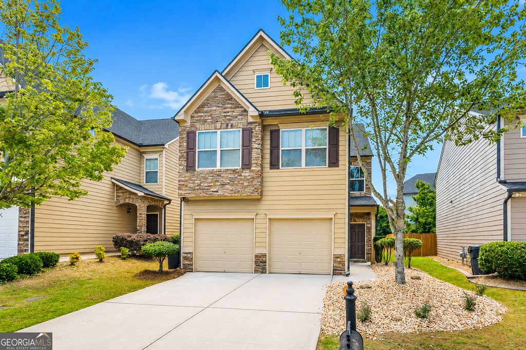 3920 LAKE MANOR Way, Atlanta, GA 30349