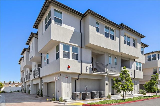 2019 W Bushell, Anaheim, CA 92805