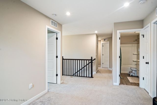 18070 Bridle Run Dr, Louisville, KY 40245